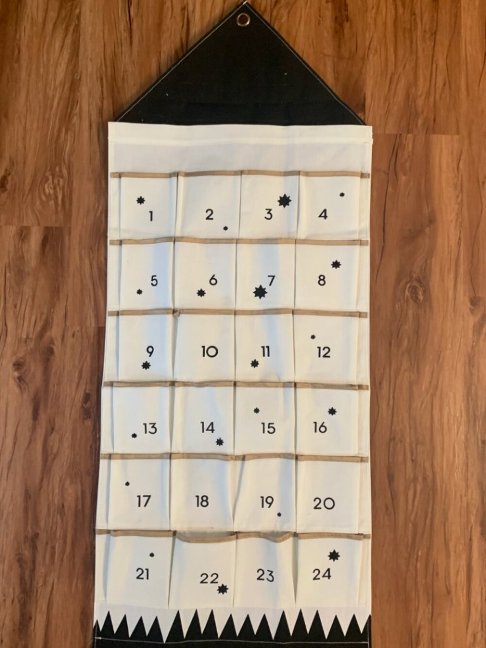 Minimalist Christmas Fabric Hanging Advent Calendar w 24 Pockets Cream & Black